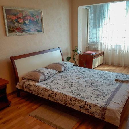 Apartment On Livoberezna Metro Station Kiew Exterior foto