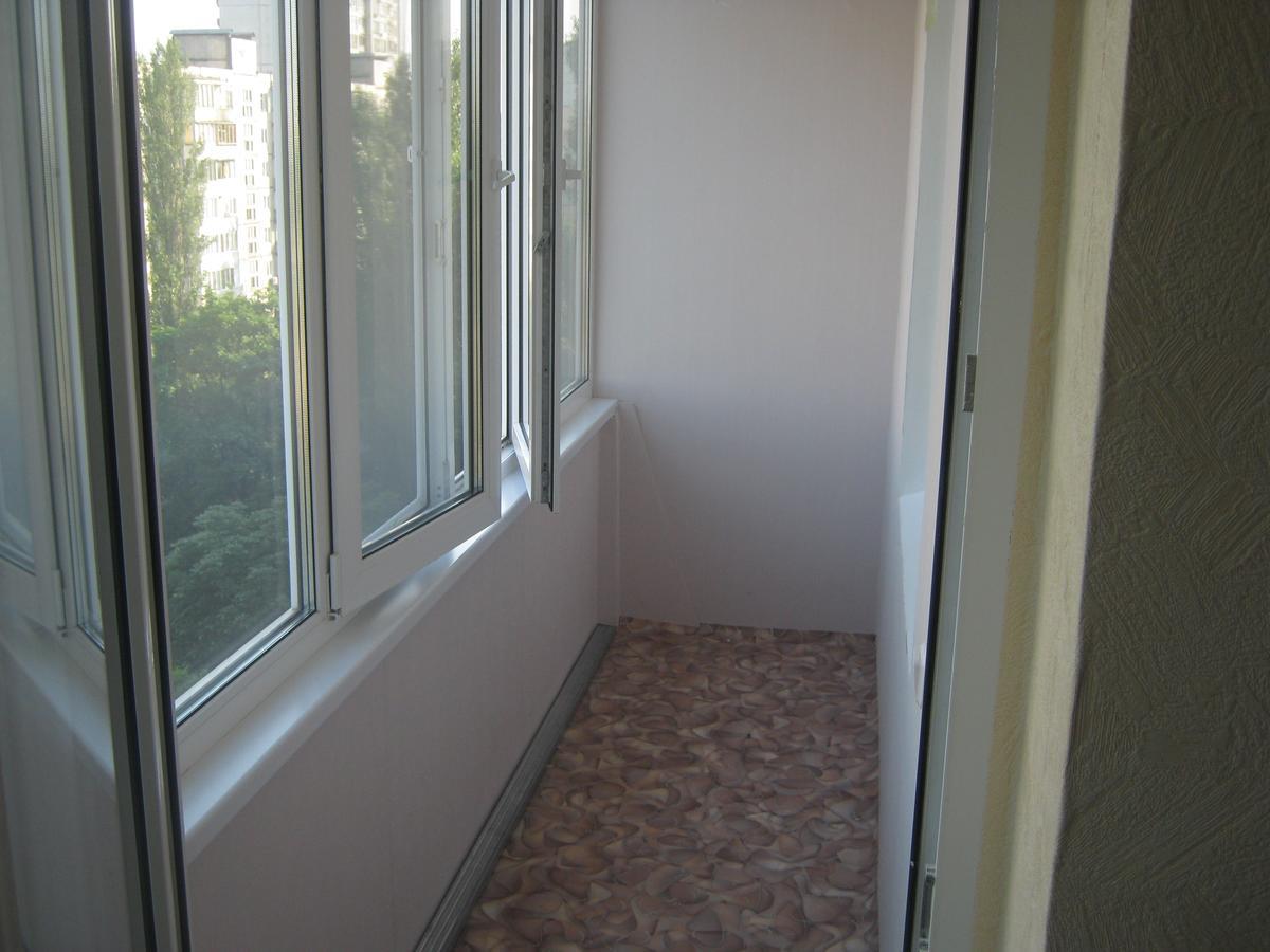 Apartment On Livoberezna Metro Station Kiew Exterior foto