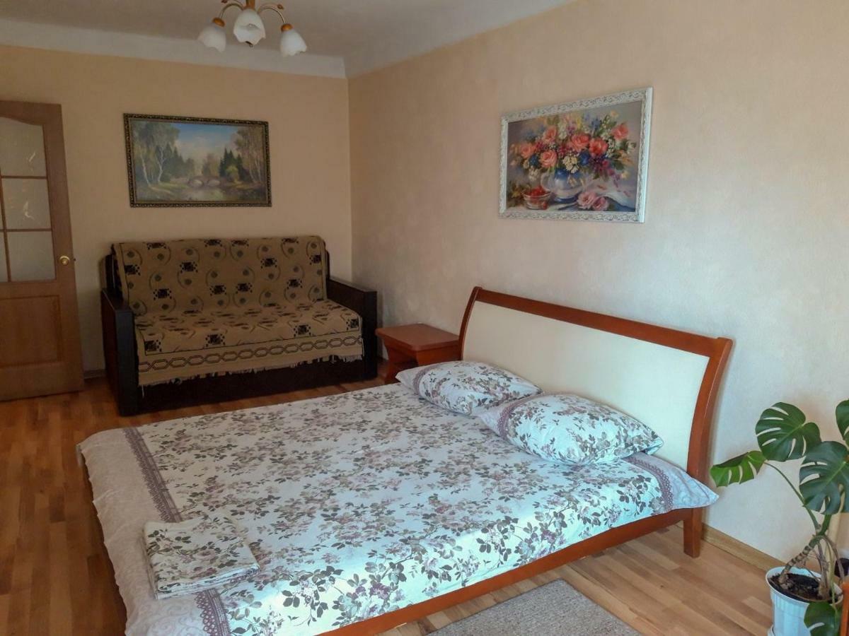 Apartment On Livoberezna Metro Station Kiew Exterior foto